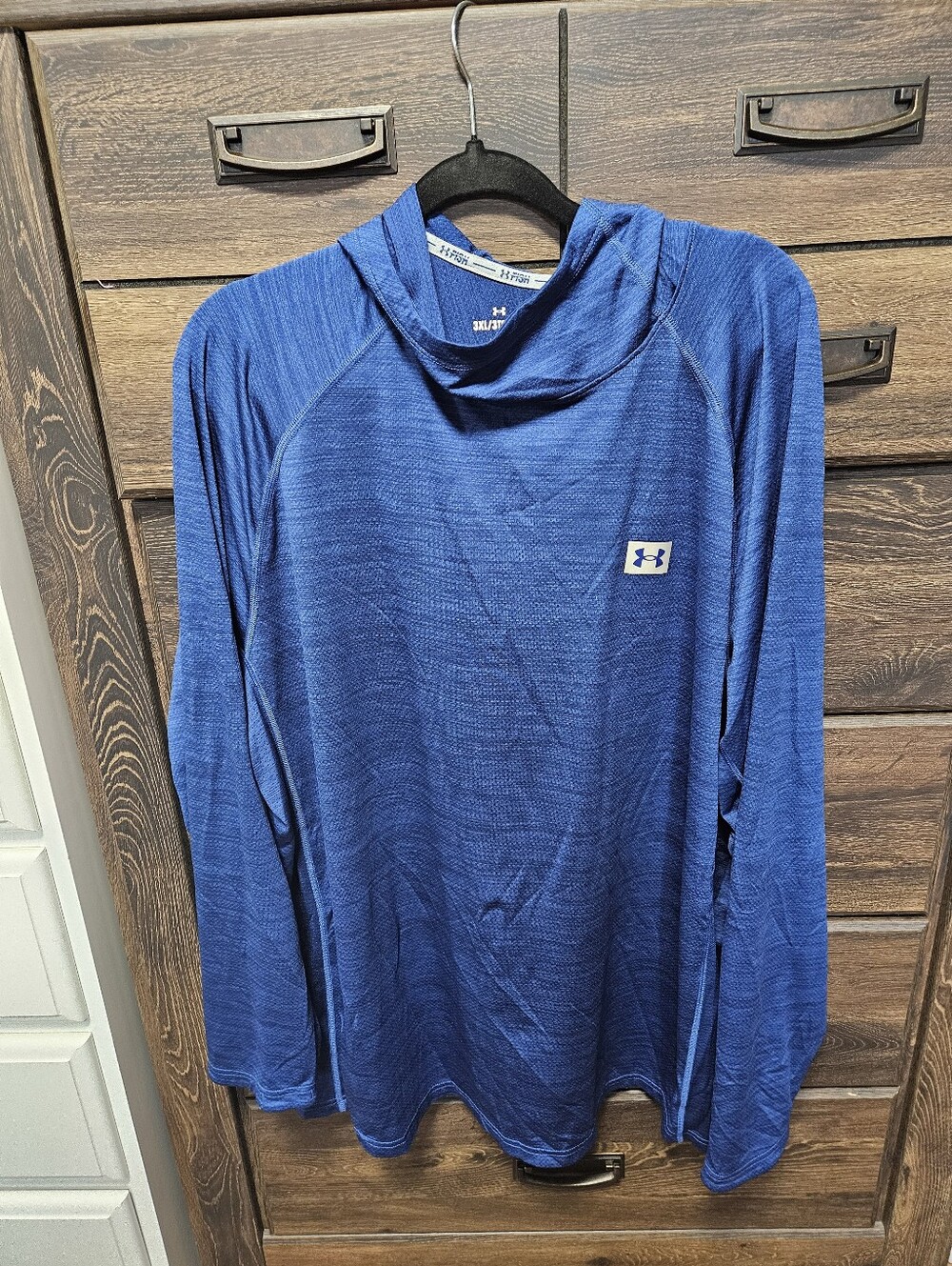 Under Armour Fish Men's Long Sleeve Blue Hoodie Performance Shirt